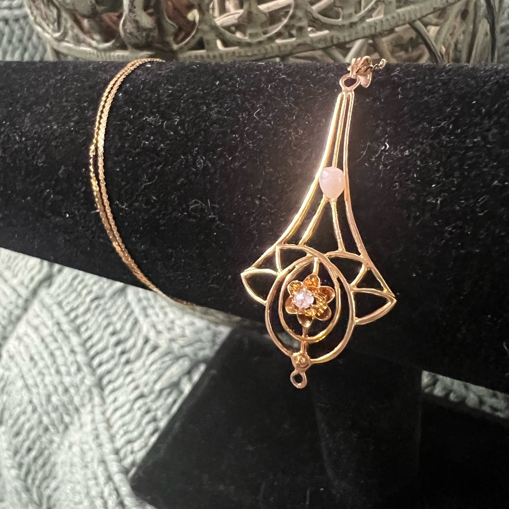 14K Gold Necklace - Vintage/Estate piece with Artistic Gemstone/Diamond pendant